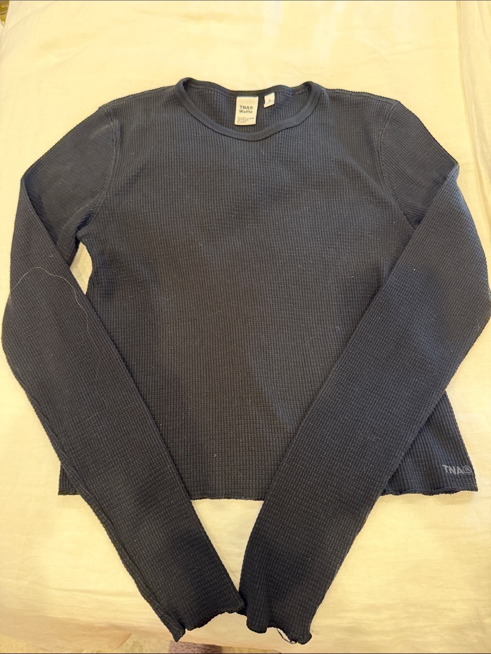 TNA Aritzia Long Sleeve Waffle Shirt Size S in Excellenr Condition